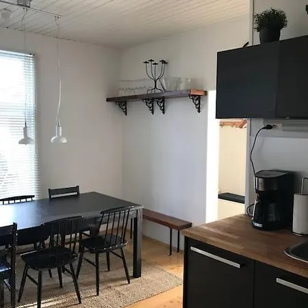 Apartment Wooden House, Private Yard *